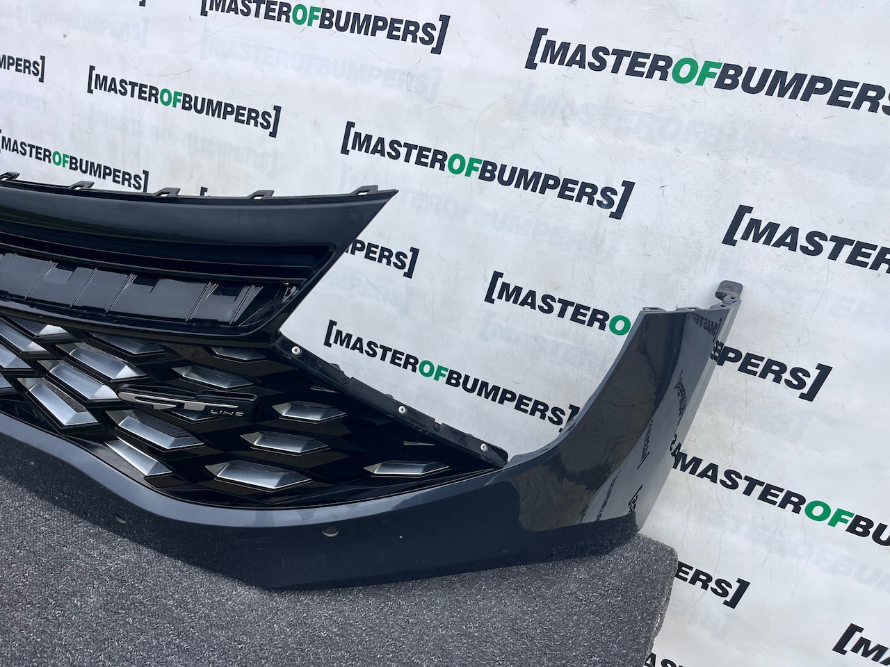 Kia Sportage Gt Line Hatchback 2022-2025 Front Bumper Pdc Genuine [k530]