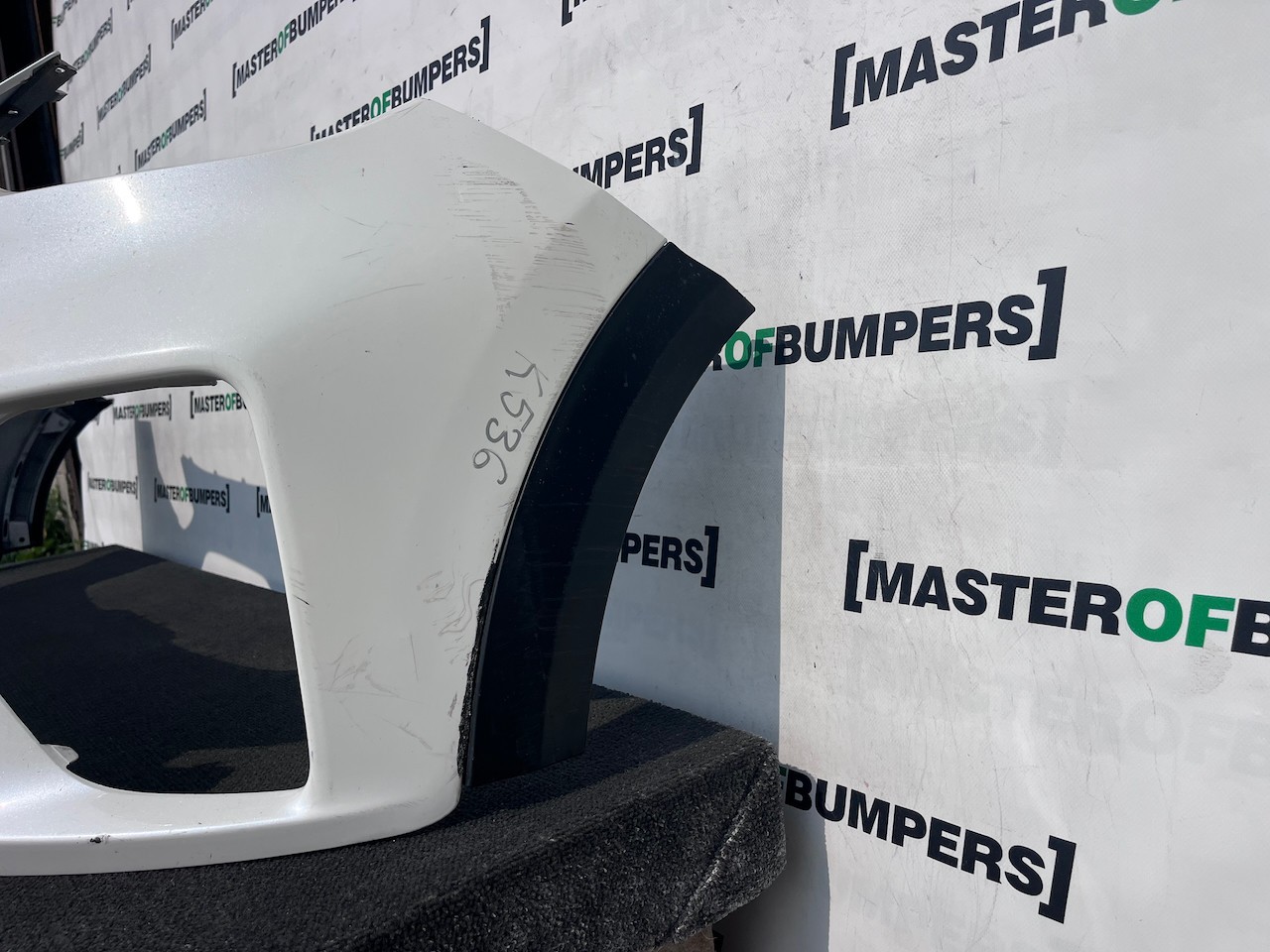 Kia E Niro Hybrid Plug In E-niro 2019-2022 Front Bumper No Pdc Genuine [k536]