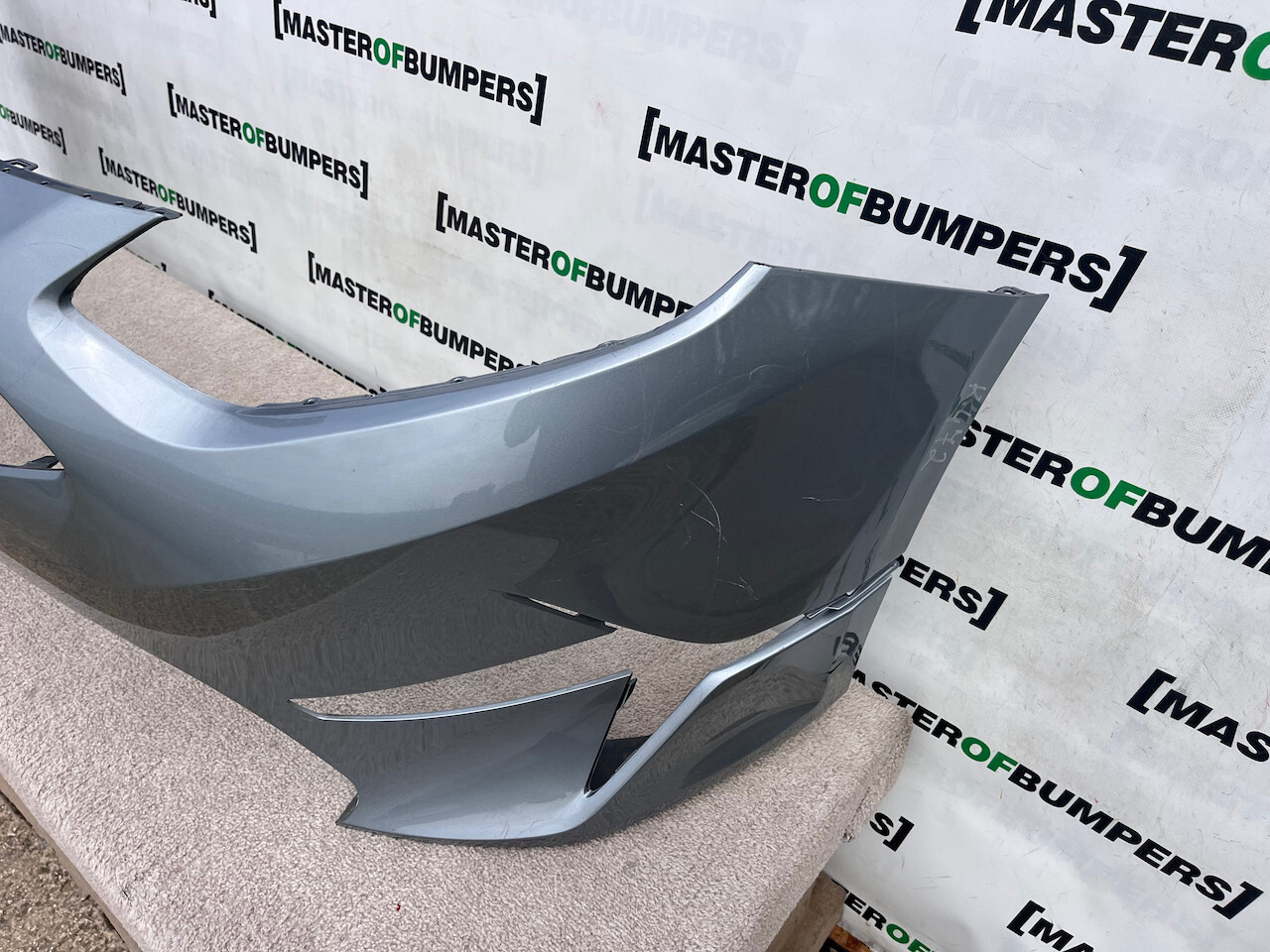 Kia Ceed Se Ceed Sw Mk3 Lift 2021-2024 Front Bumper 4 Pdc Genuine [k472]