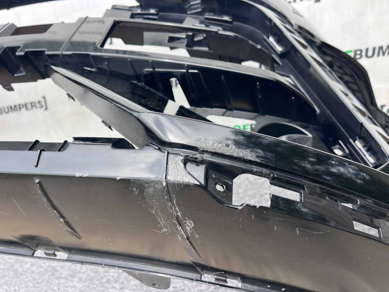 Hyundai Kona N-line Hatchback Mk2 2023-on Front Bumper 4 Pdc Genuine [h531]