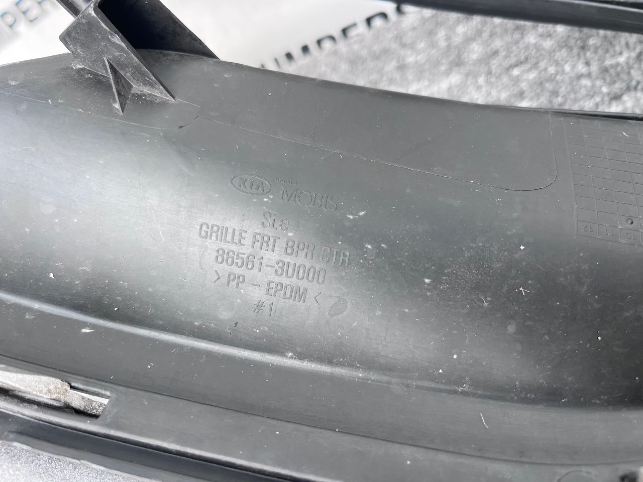 Kia Sportage Se Sport 2010-2015 Front Bumper Genuine [k495]