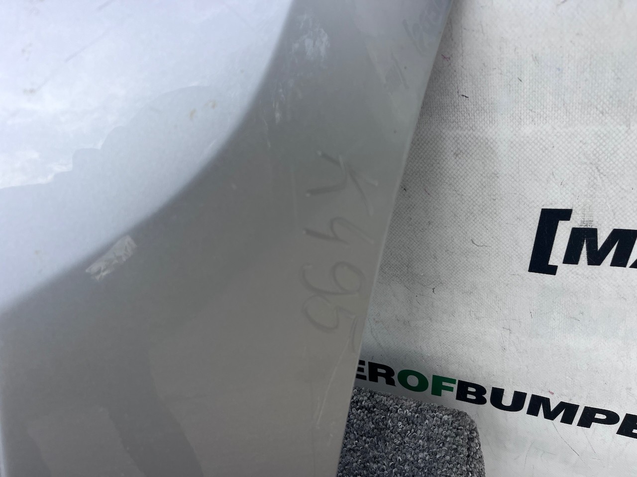 Kia Sportage Se Sport 2010-2015 Front Bumper Genuine [k495]