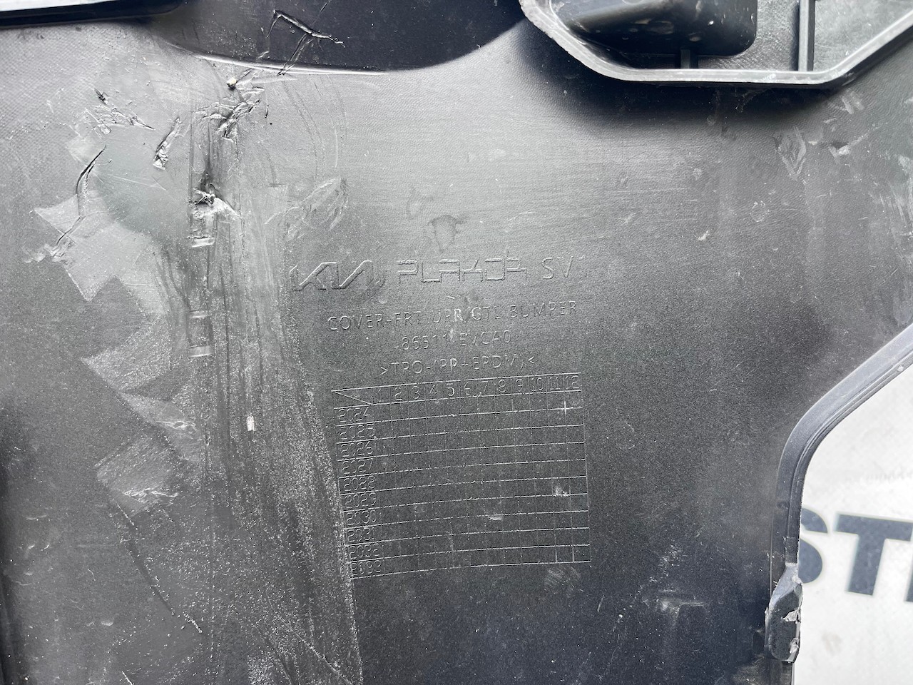 Kia Ev3 Gt Line Estate 2025-on Front Bumper 6 Pdc Genuine [k498]