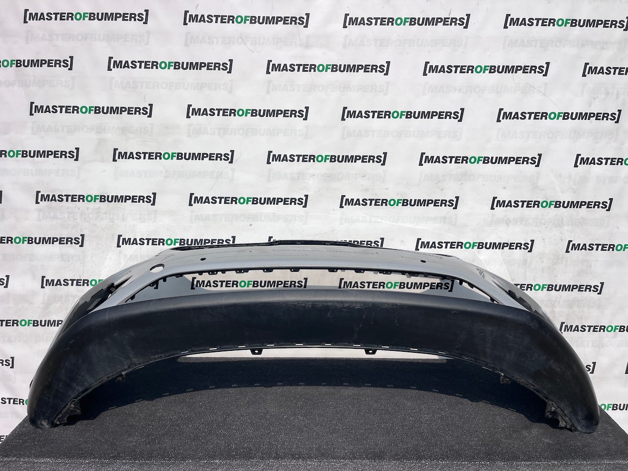 Kia E Niro Hybrid Plug In E-niro 2019-2022 Front Bumper 4 Pdc Genuine [k537]