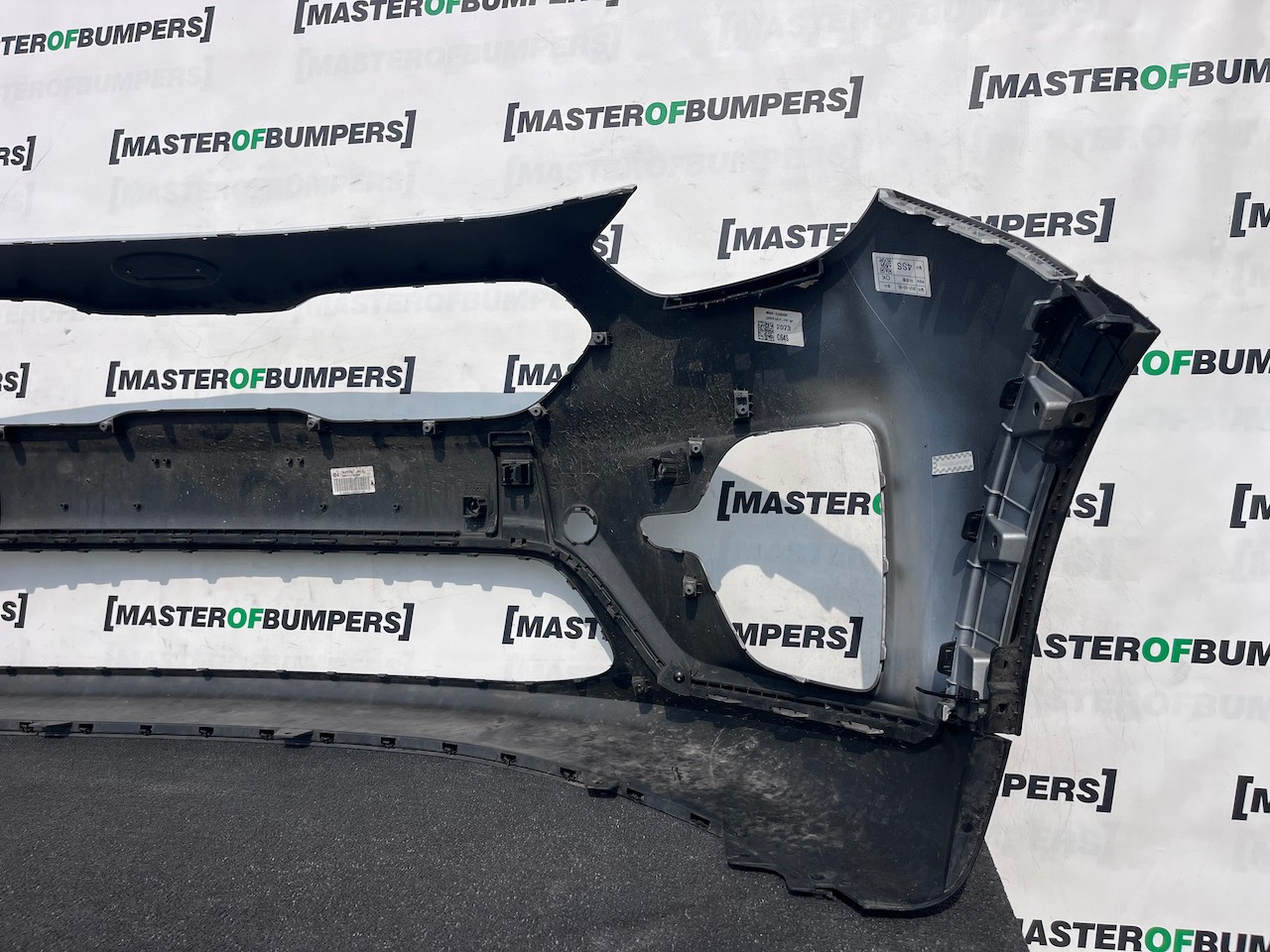 Kia E Niro Hybrid Plug In E-niro 2019-2022 Front Bumper 4 Pdc Genuine [k537]