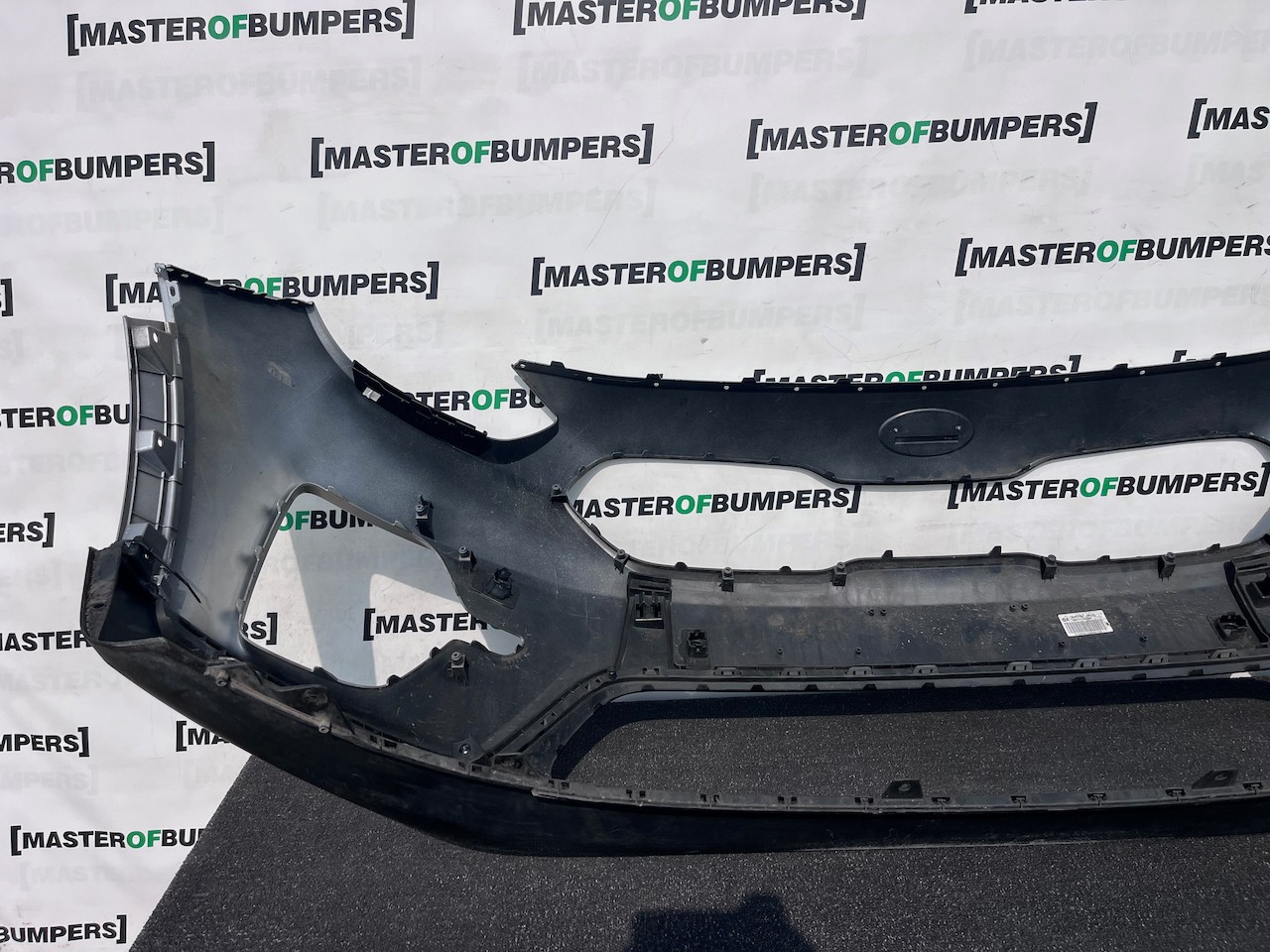 Kia E Niro Hybrid Plug In E-niro 2019-2022 Front Bumper 4 Pdc Genuine [k537]