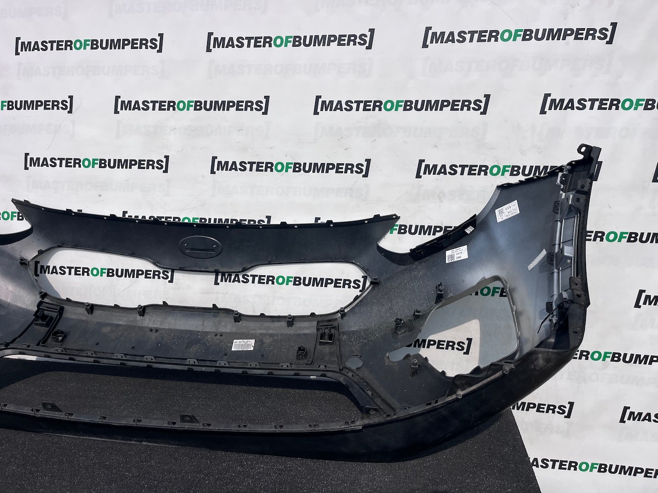 Kia E Niro Hybrid Plug In E-niro 2019-2022 Front Bumper 4 Pdc Genuine [k537]
