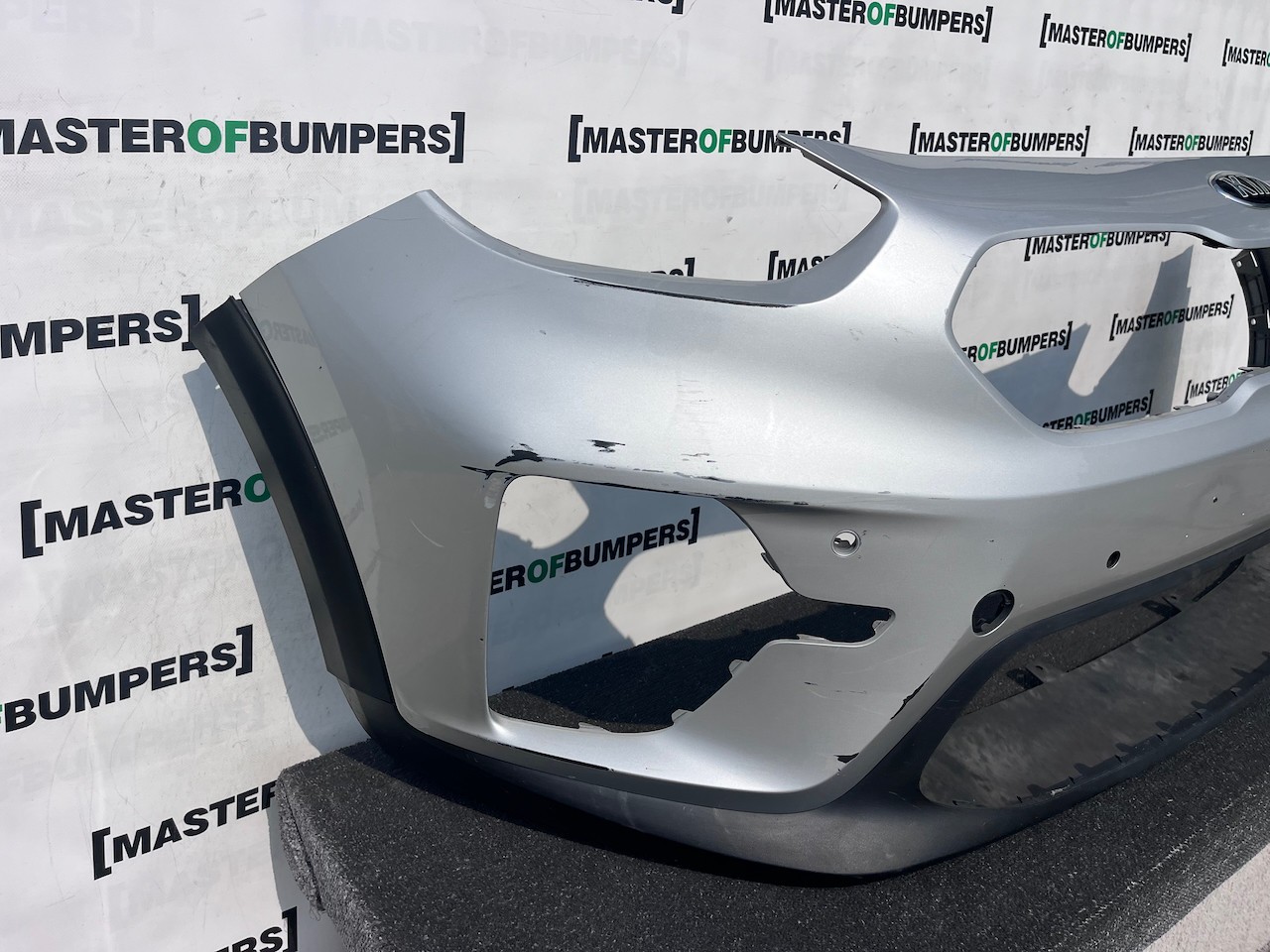 Kia E Niro Hybrid Plug In E-niro 2019-2022 Front Bumper 4 Pdc Genuine [k537]