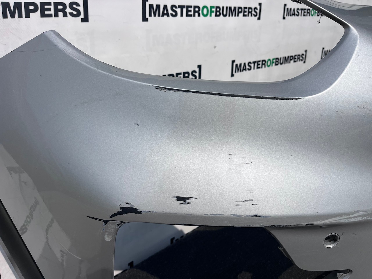 Kia E Niro Hybrid Plug In E-niro 2019-2022 Front Bumper 4 Pdc Genuine [k537]