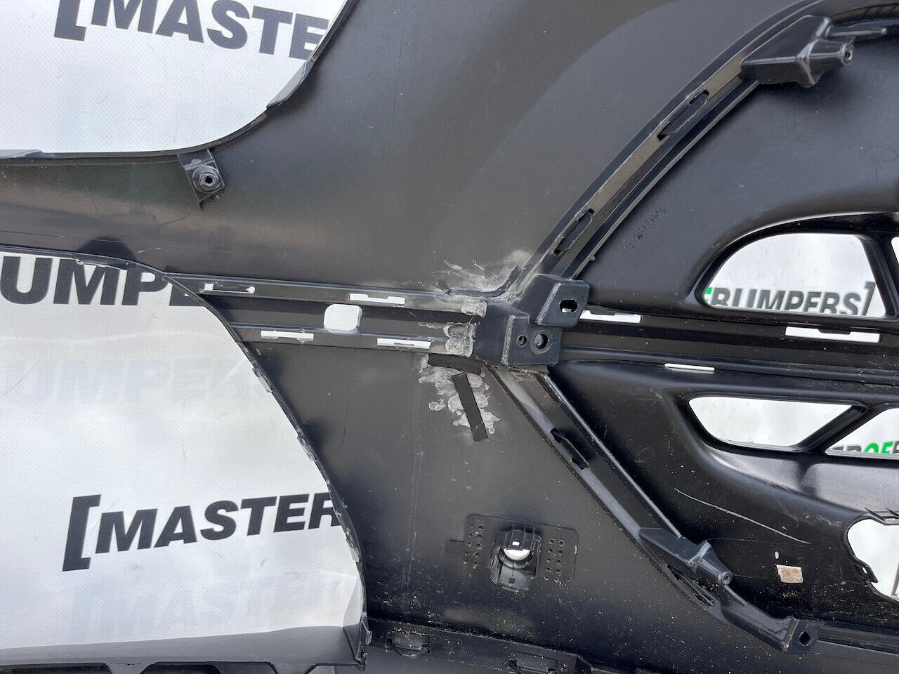 Kia Sportage Se Face Lifting 2019-2022 Front Bumper 4 Pdc Genuine [k335]