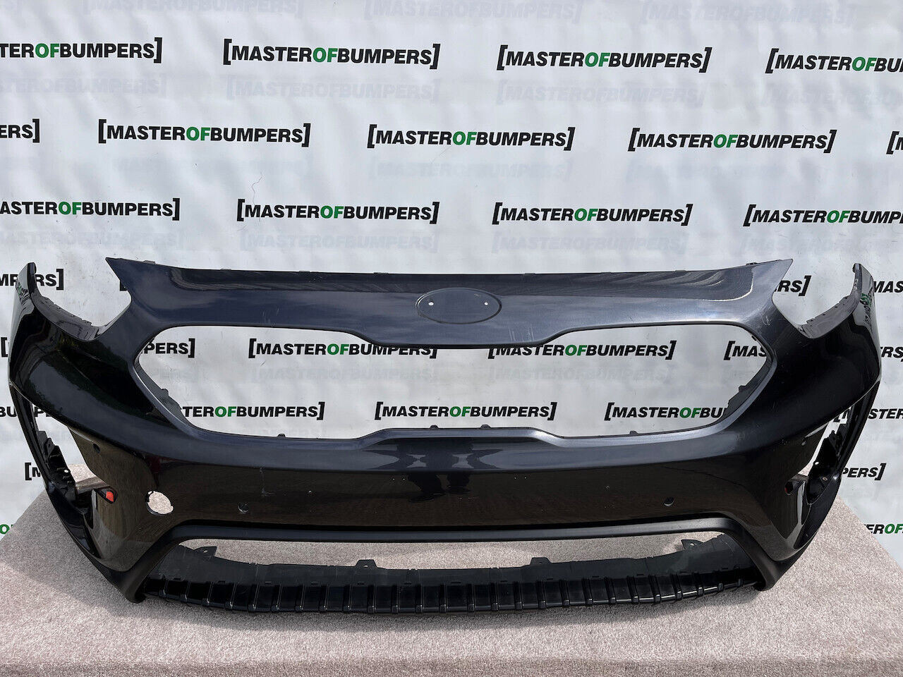 Kia E Niro Hybrid Plug In E-niro 2019-2022 Front Bumper 4 Pdc Genuine [k332]