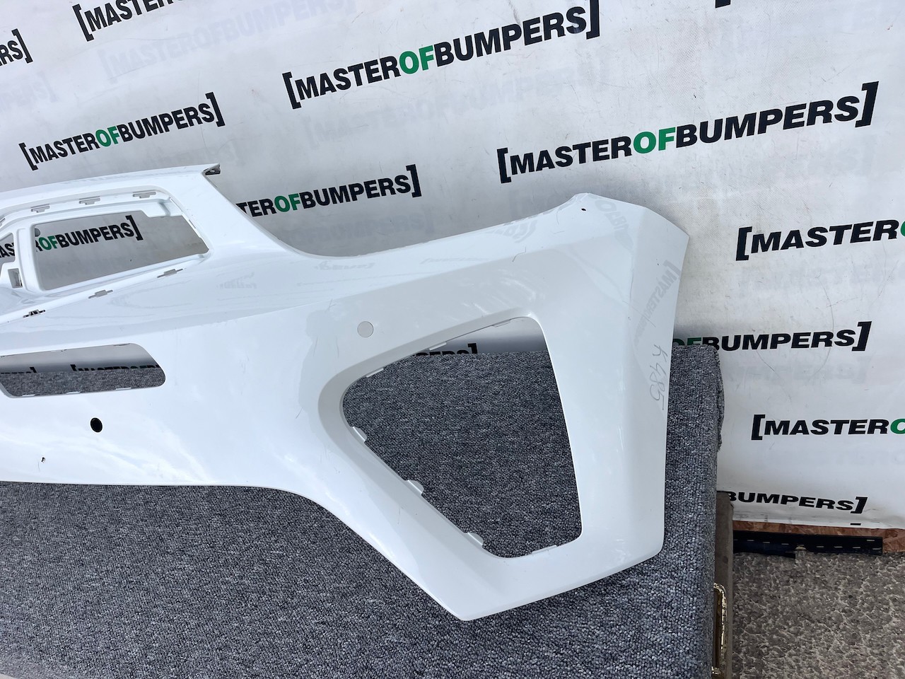 Kia Stonic Gt Line Mk1 Lif Hatchback 2021-2025 Front Bumper 4 Pdc Genuine [k485]
