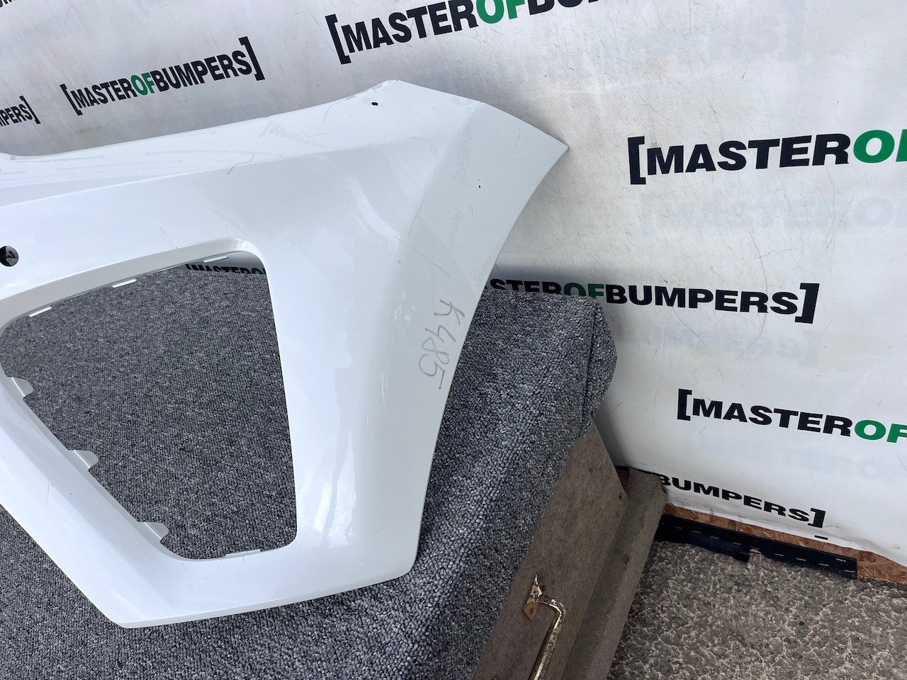 Kia Stonic Gt Line Mk1 Lif Hatchback 2021-2025 Front Bumper 4 Pdc Genuine [k485]