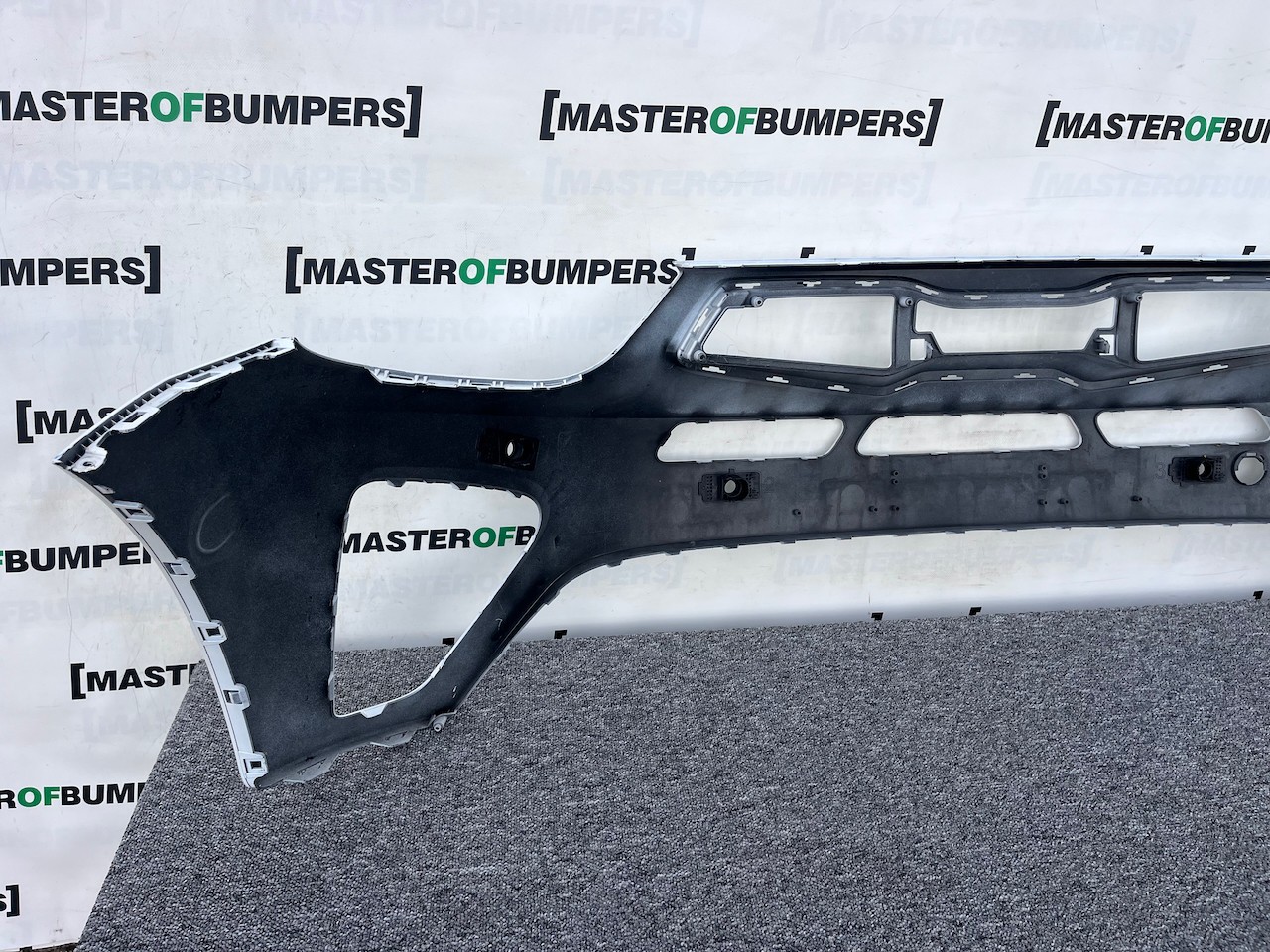 Kia Stonic Gt Line Mk1 Lif Hatchback 2021-2025 Front Bumper 4 Pdc Genuine [k485]