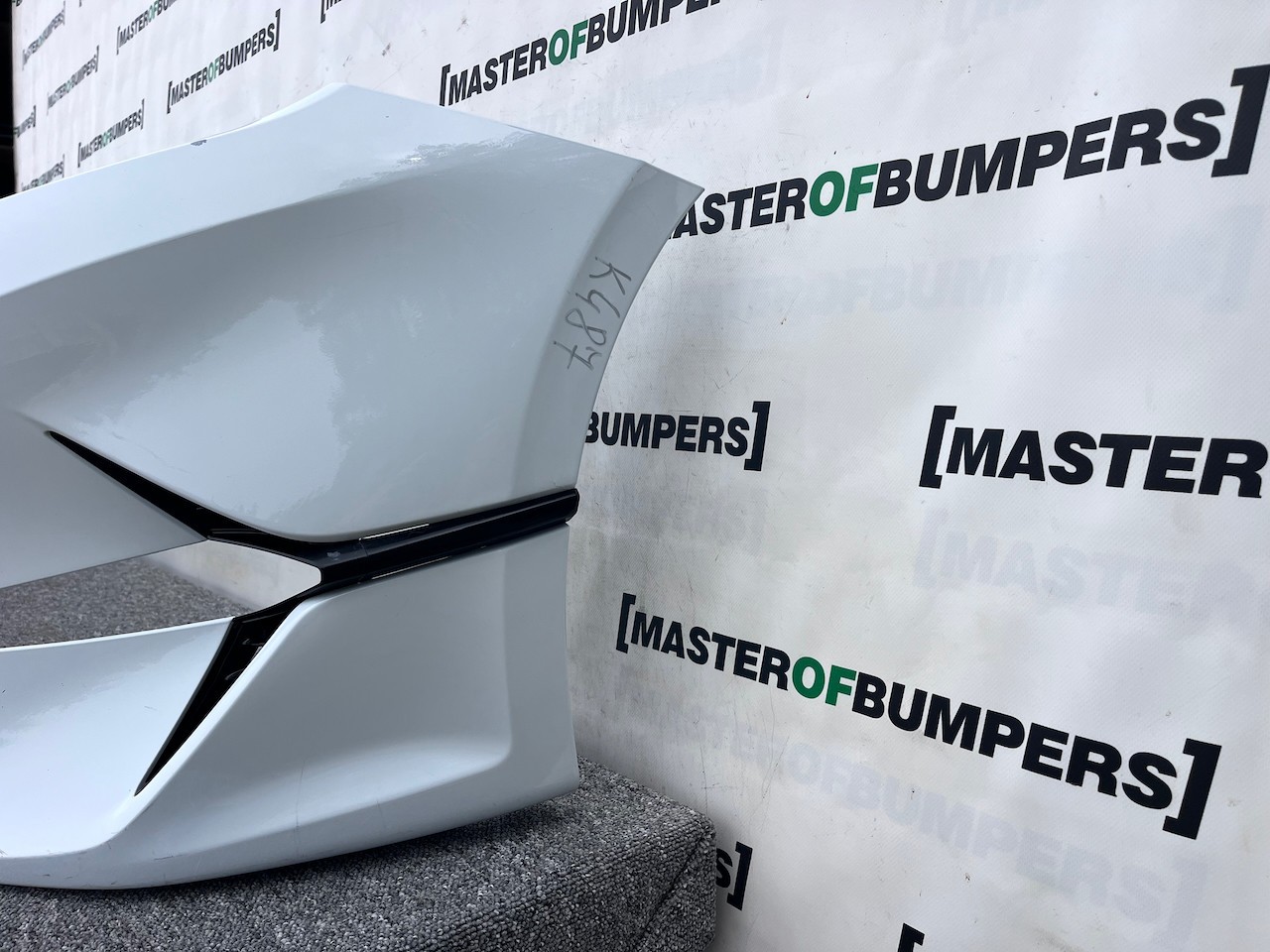 Kia Ceed Se Hatchback Sportwagon Mk3 Lift 2021-2025 Front Bumper Genuine [k487]