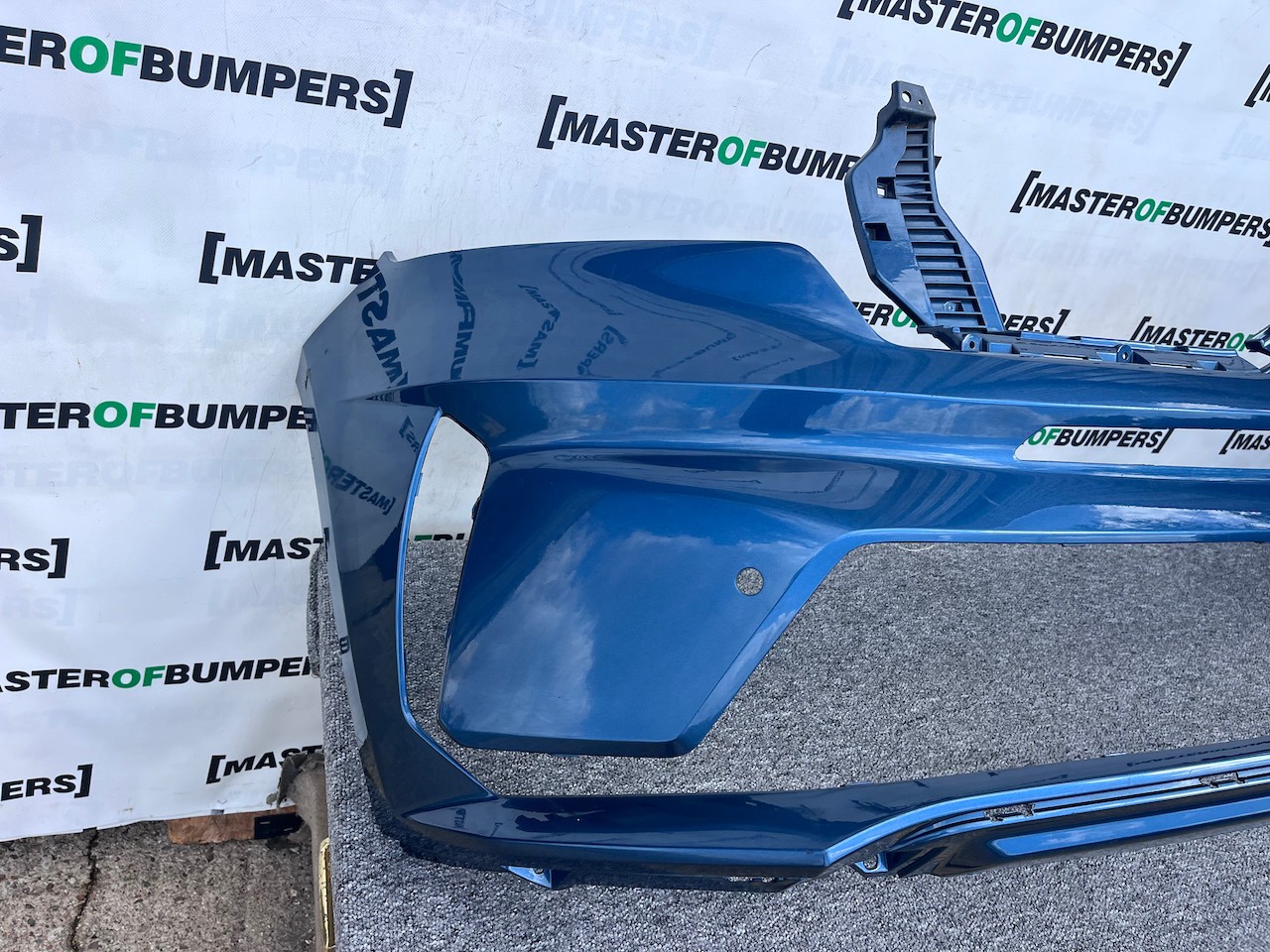 Kia Sorento Phev Hybrid Mk4 2020-2024 Front Bumper 4 Pdc Genuine [k493]