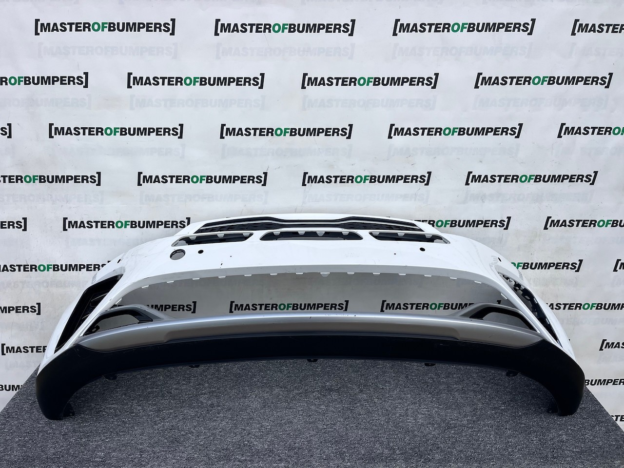 Kia Stonic Gt Line Mk1 Lif Hatchback 2021-2025 Front Bumper 4 Pdc Genuine [k499]