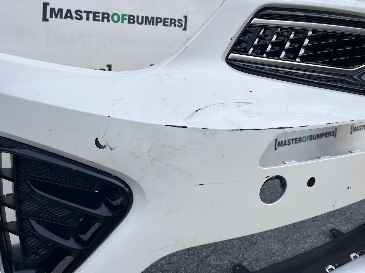 Kia Stonic Gt Line Mk1 Lif Hatchback 2021-2025 Front Bumper 4 Pdc Genuine [k499]