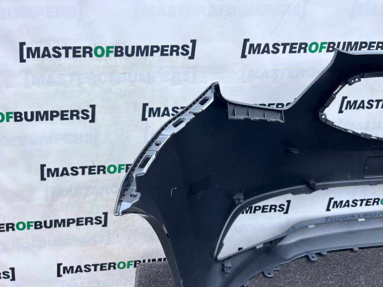 Kia Venga Mk1 Lift Hatchback 5 Door 2015-2019 Front Bumper Genuine [k524]