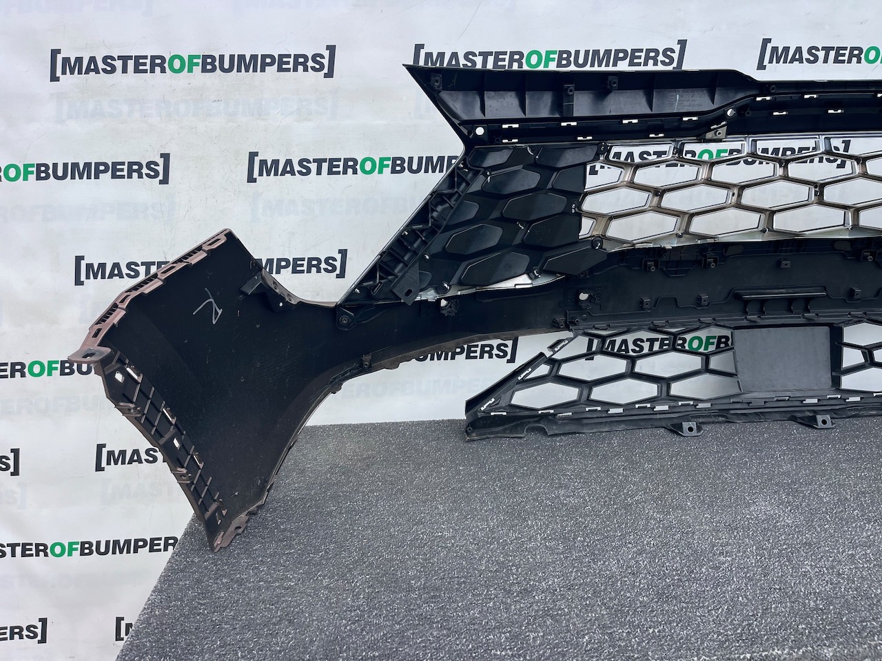 Kia Sportage Gt Line Hatchback 2022-2025 Front Bumper Pdc Genuine [k529]