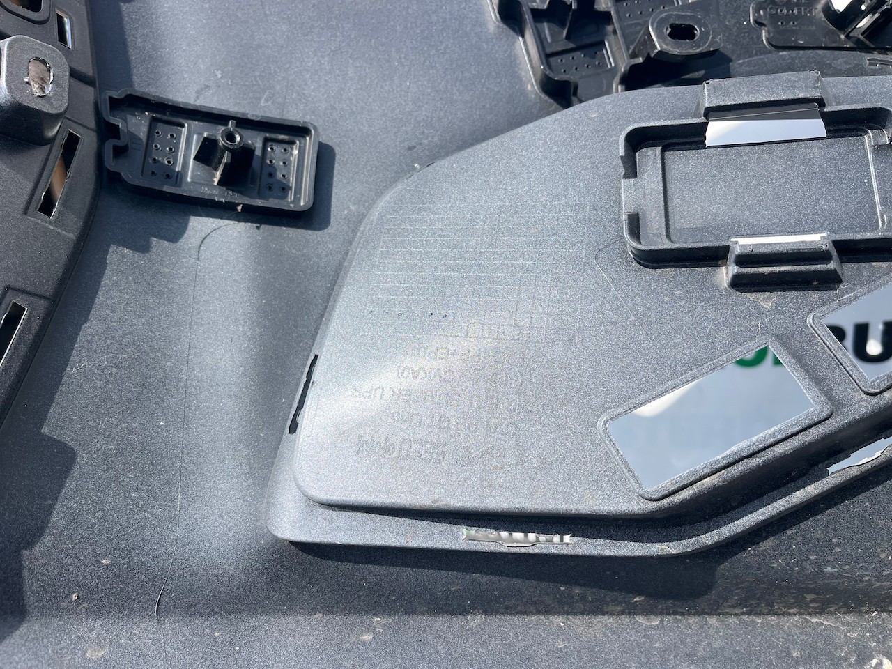 Kia Ev6 Gt Line Hatchback Lift 2025-2027 Front Bumper Pdc Genuine [p726]