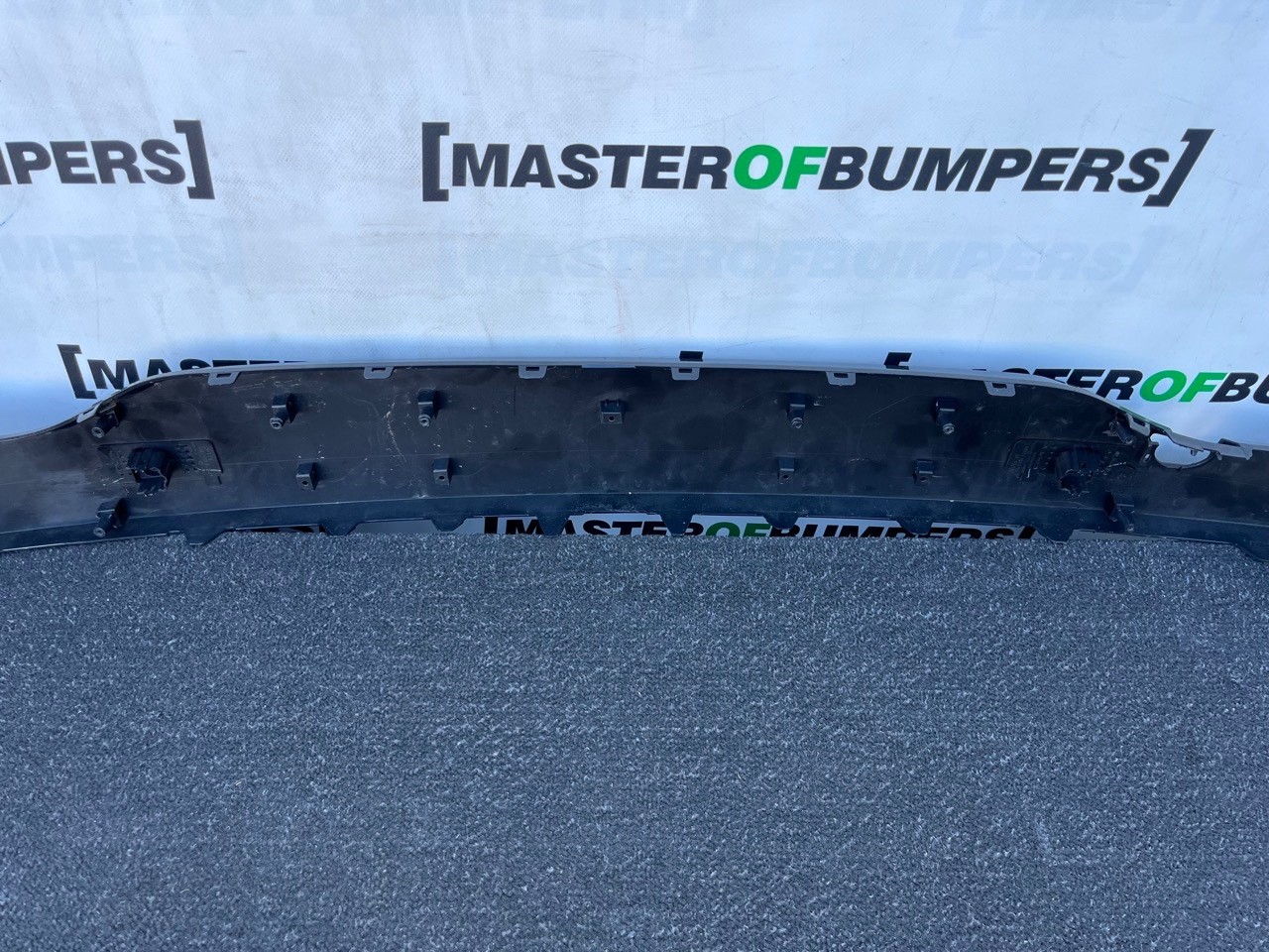 Kia Sportage Mk5 Pre-facelift 2021-2024 Front Bumper Middle Trim Genuine [k539]