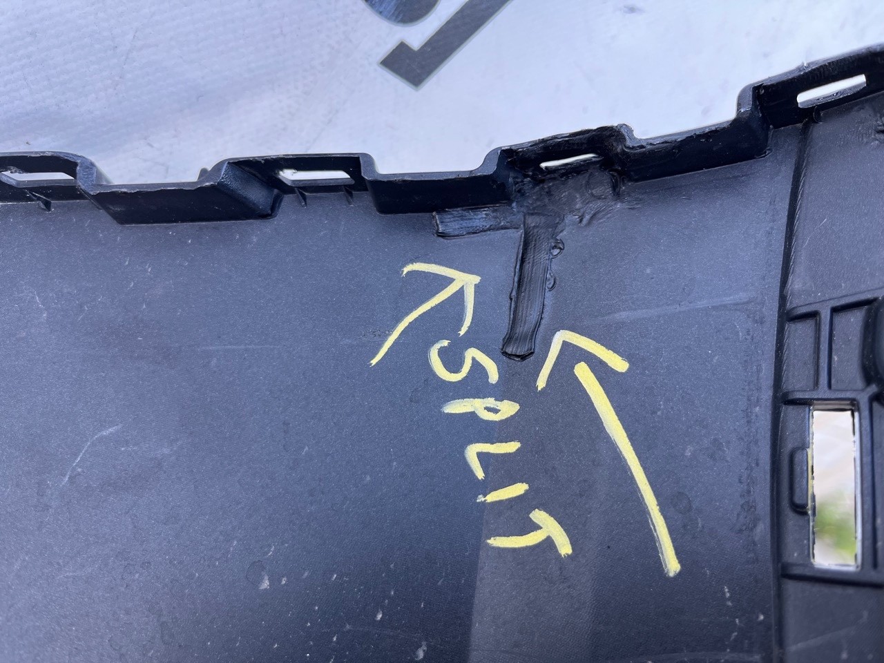 Kia Sportage Mk5 Pre-facelift 2021-2024 Front Bumper Middle Trim Genuine [k539]