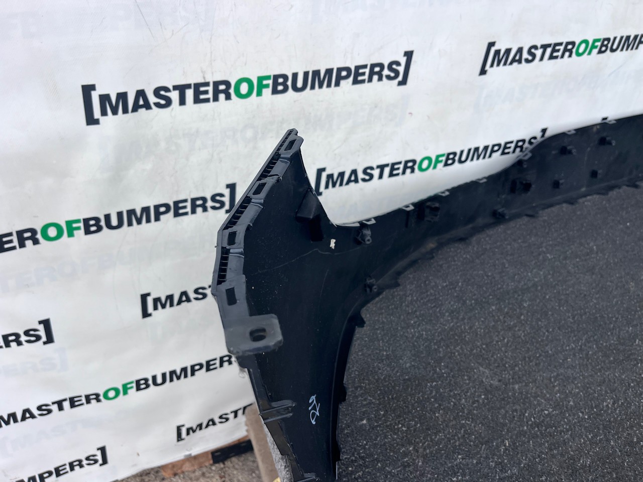 Kia Sportage Gt Line Hatchback 2022-2025 Front Bumper Pdc Genuine [k539]