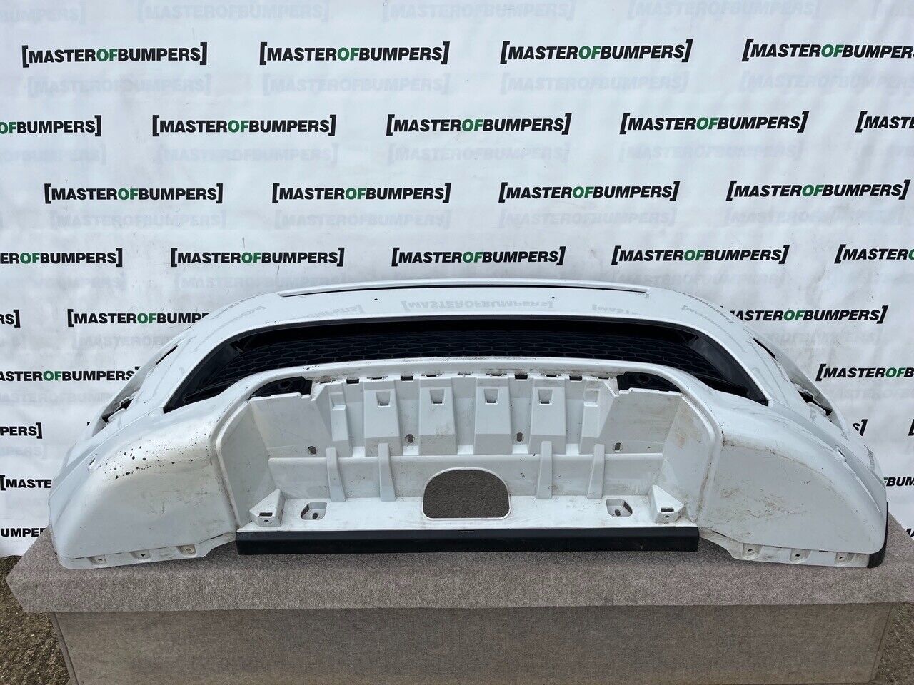 Land Rover Discovery Sport 2015-2019 Front Bumper 4 Pdc + Jets Genuine [p40]