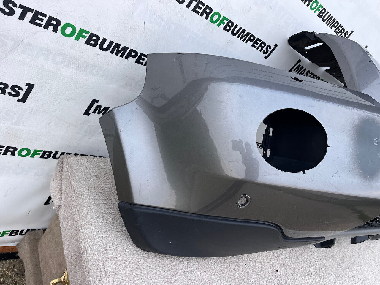 Land Rover Freelander 2 2006-2010 Front Bumper 4 Pdc + Jets Genuine [p214]