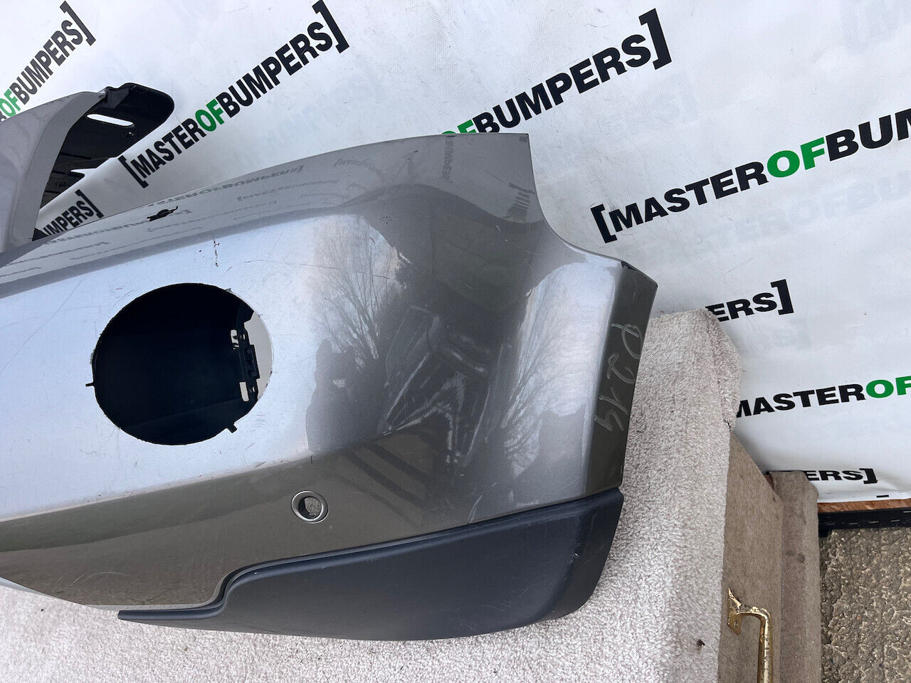 Land Rover Freelander 2 2006-2010 Front Bumper 4 Pdc + Jets Genuine [p214]