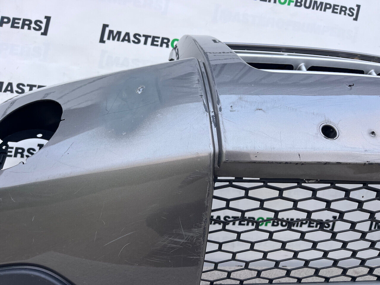 Land Rover Freelander 2 2006-2010 Front Bumper 4 Pdc + Jets Genuine [p214]