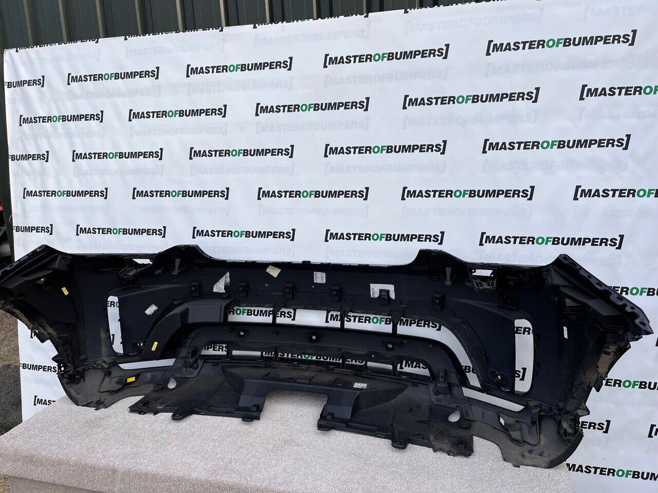 Land Rover Discovery Se Hse Sdv6 2018-2023 Front Bumper Blue Genuine [p77]