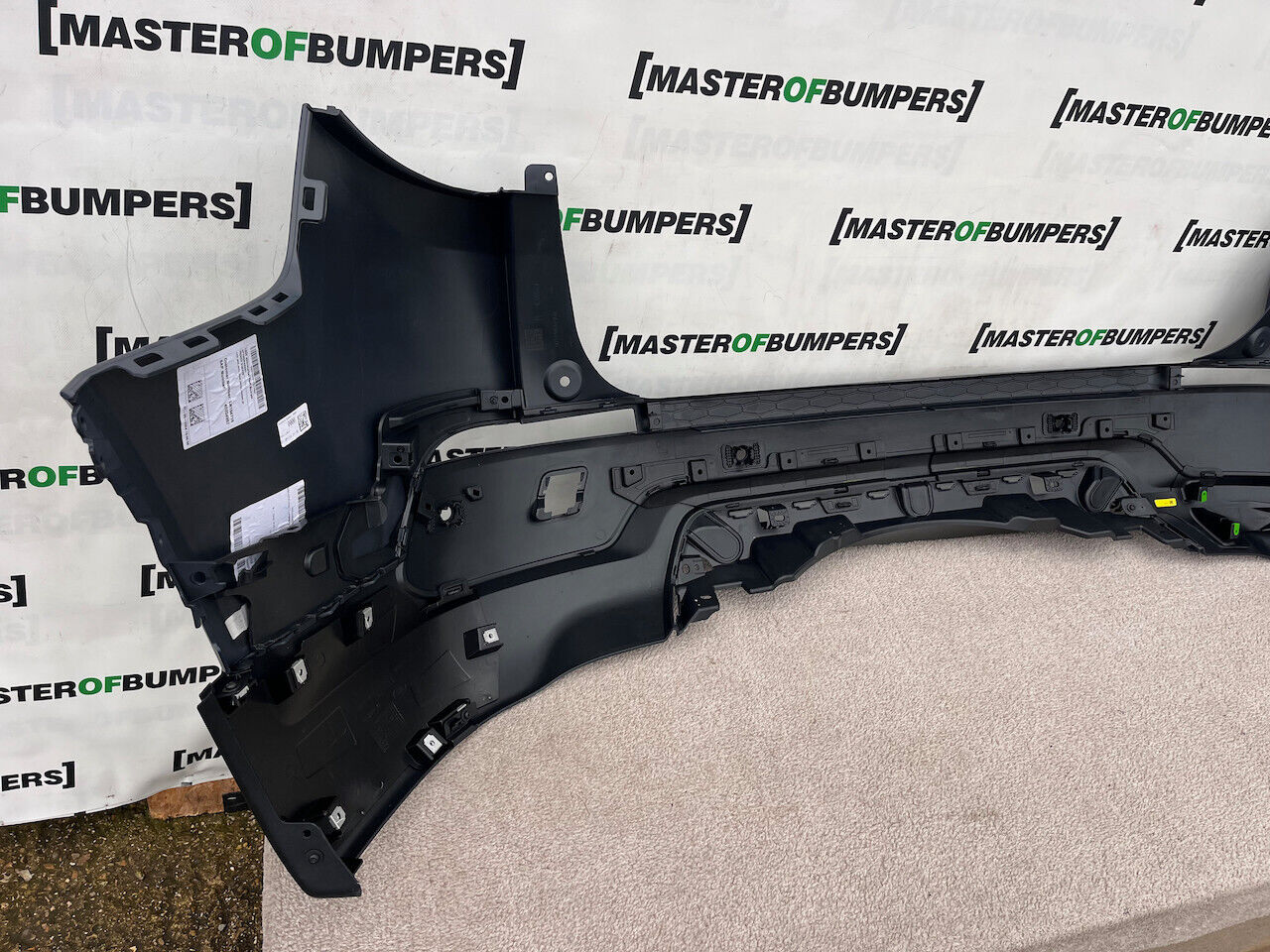 Land Rover Discovery Sport Se Hse 2015-2022 Rear Bumper 4 Pdc Genuine [p349]