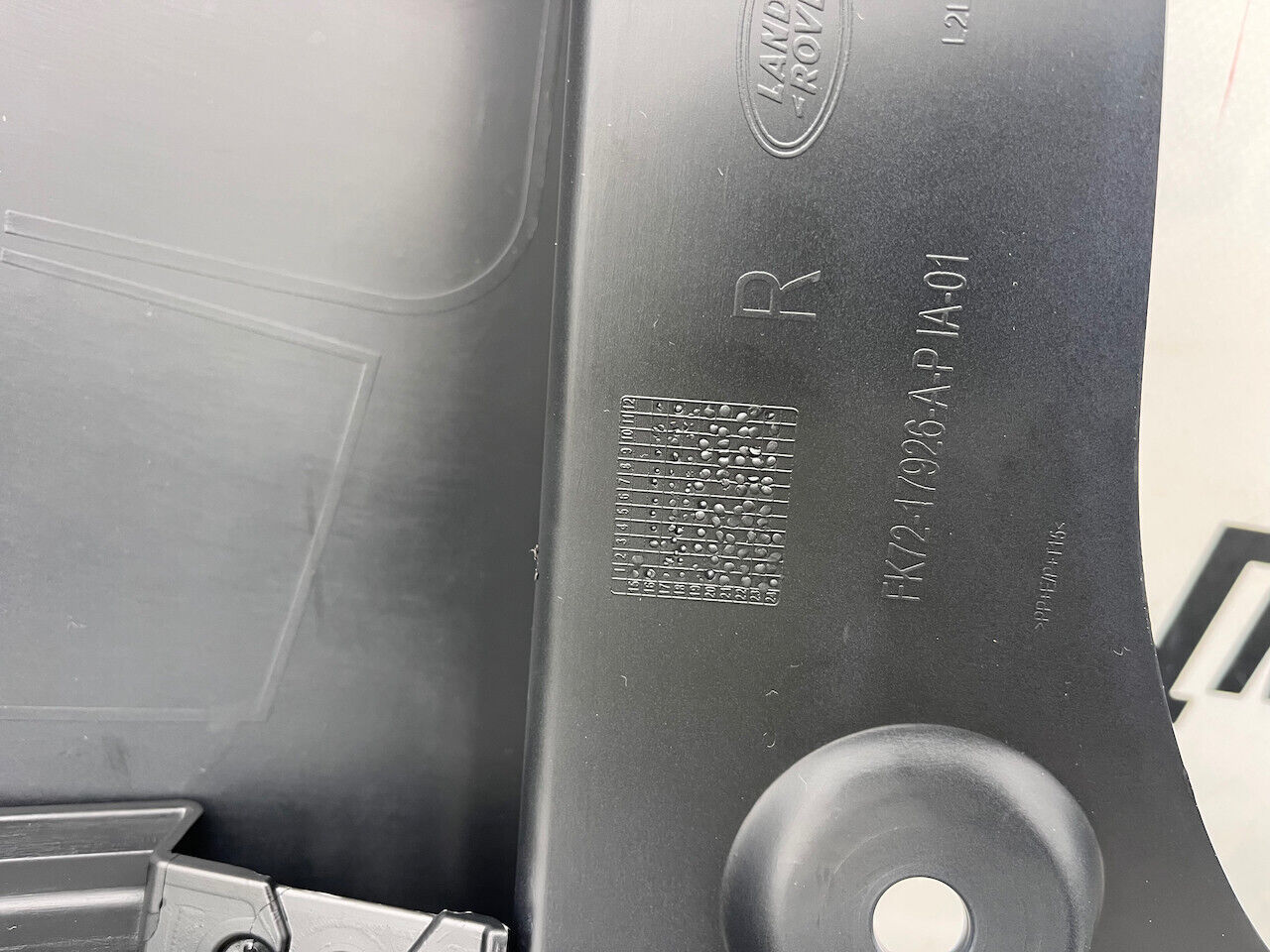 Land Rover Discovery Sport Se Hse 2015-2022 Rear Bumper 4 Pdc Genuine [p349]