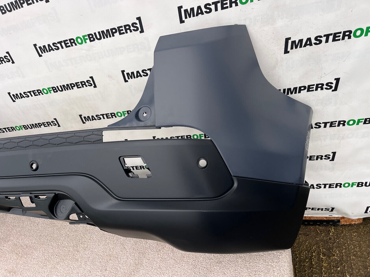 Land Rover Discovery Sport Se Hse 2015-2022 Rear Bumper 4 Pdc Genuine [p349]