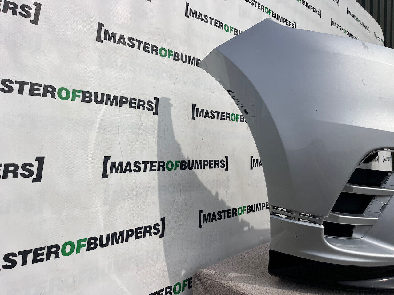 Range Rover Velar Dynamic Hse Suv 2019-2023 Front Bumper 4 Pdc Genuine [p408]