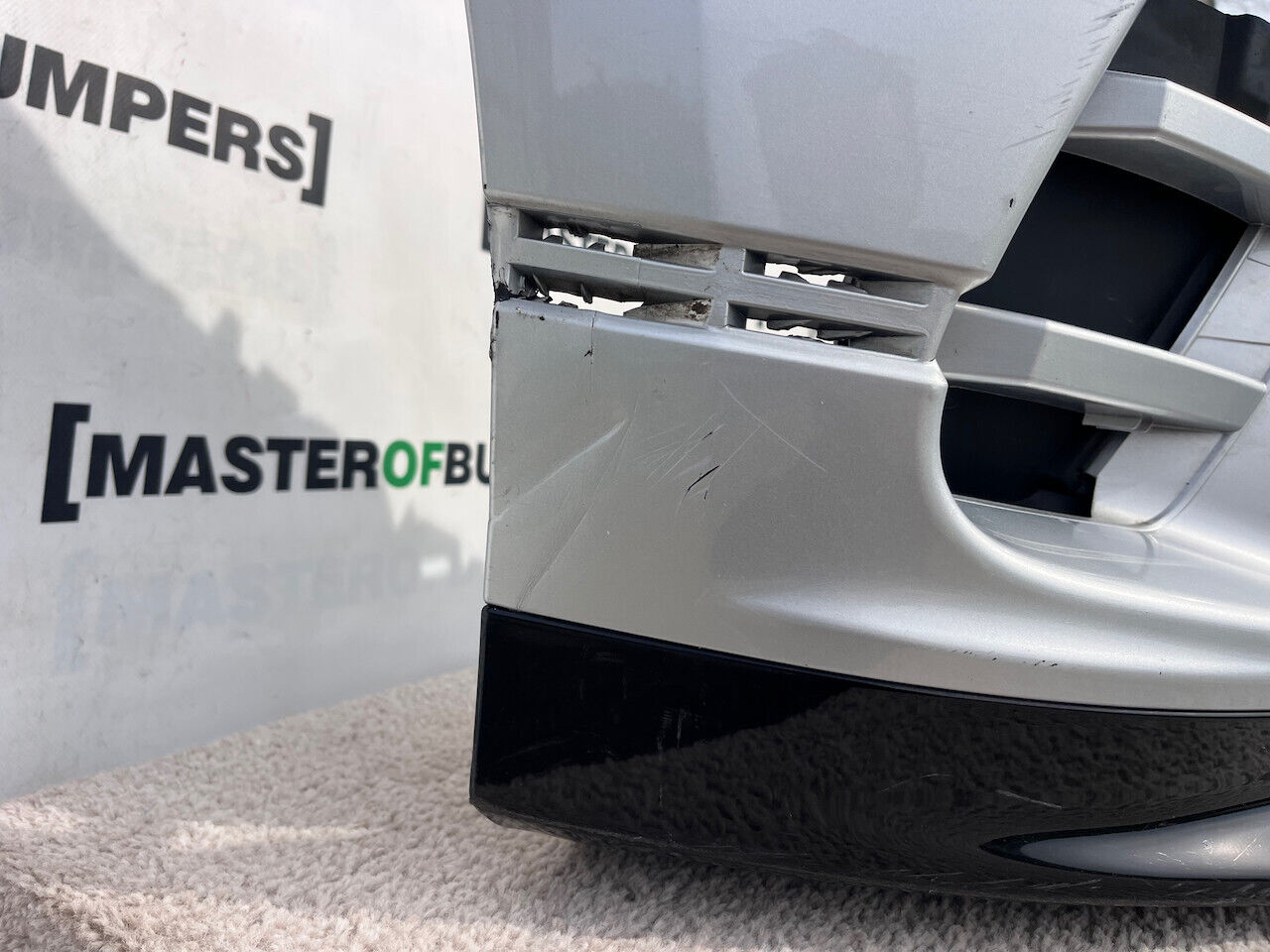 Range Rover Velar Dynamic Hse Suv 2019-2023 Front Bumper 4 Pdc Genuine [p408]