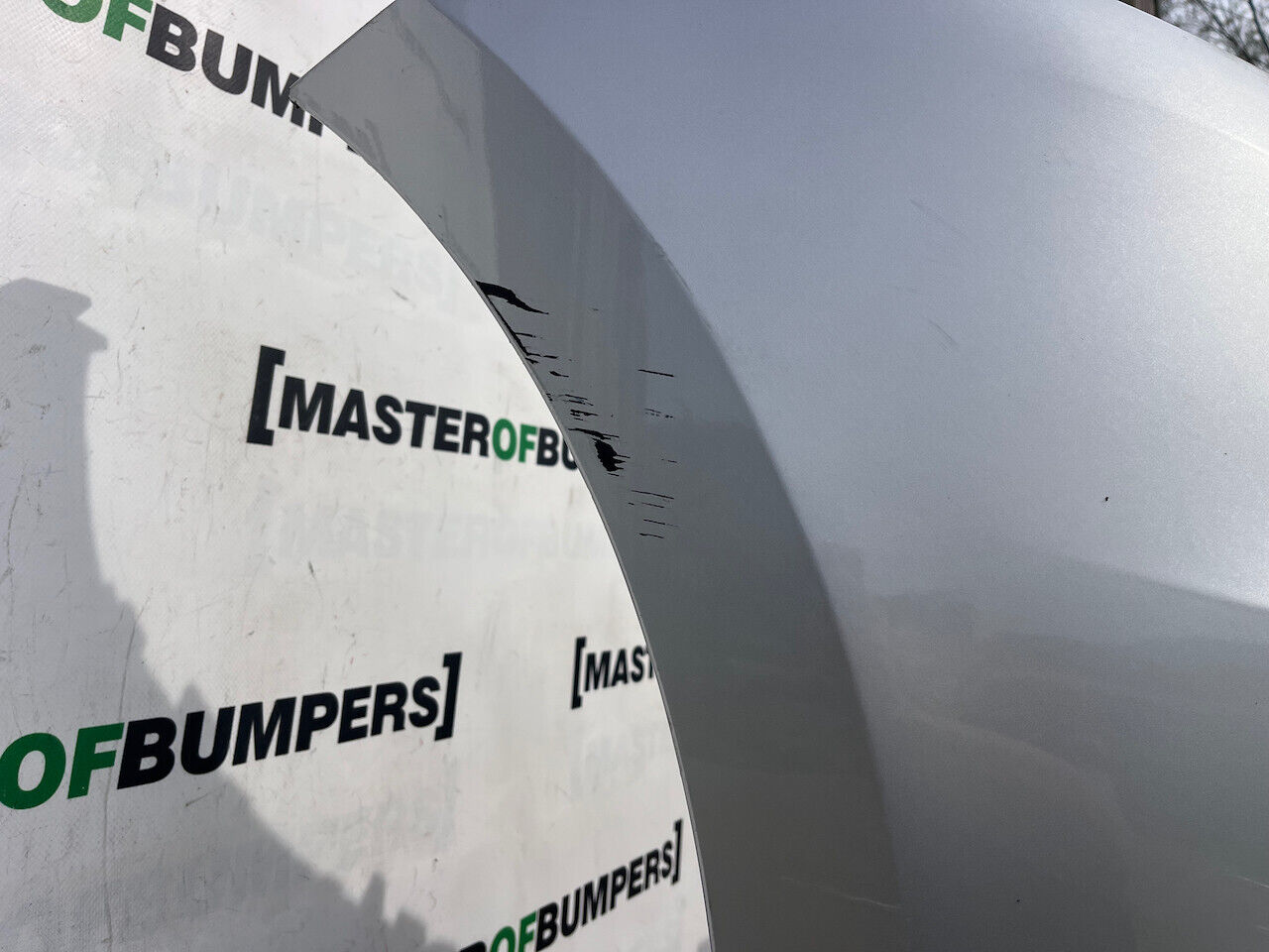 Range Rover Velar Dynamic Hse Suv 2019-2023 Front Bumper 4 Pdc Genuine [p408]