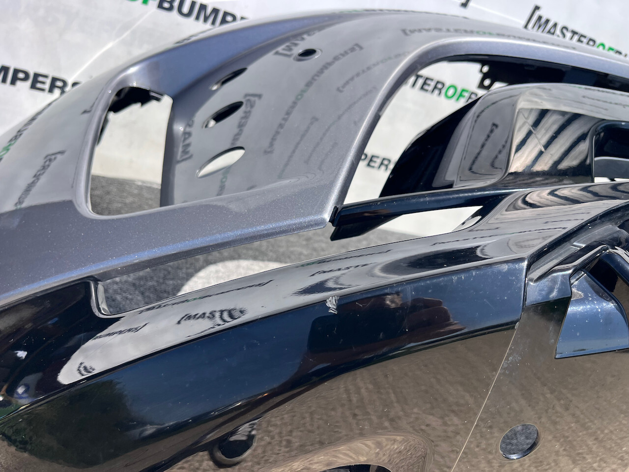 Land Rover Discovery R-dynamic Hse 2019-2022 Front Bumper 6 Pdc Genuine [p467]