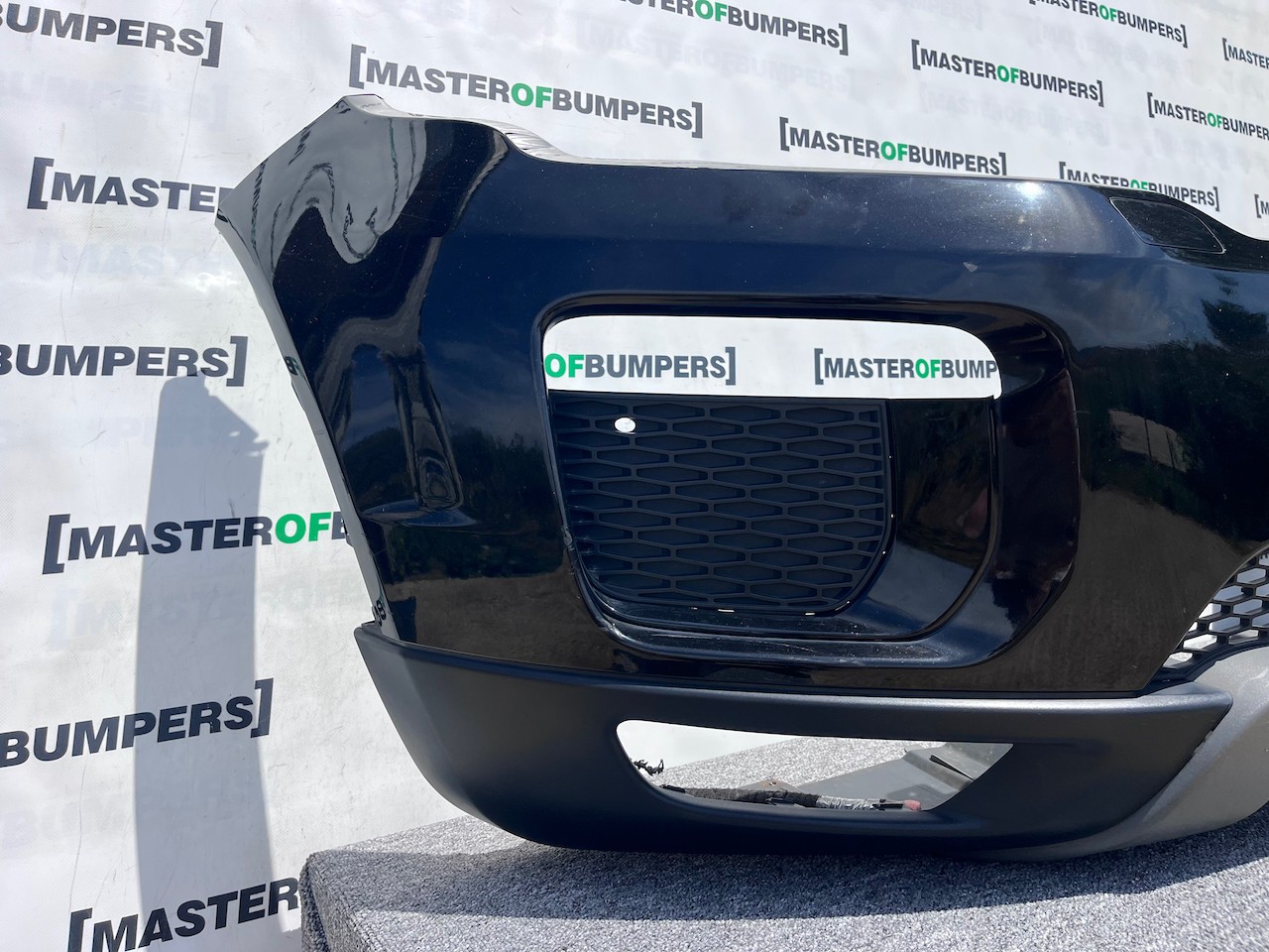 Land Rover Evoque Se Suv 2015-2018 Front Bumper No Pdc No Jets Genuine [p474]