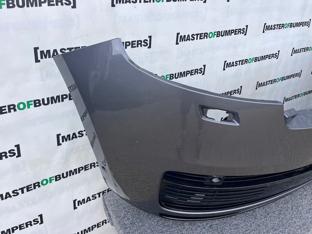 Range Rover Vouge Sv Autobiography 2021-2025 Front Bumper 6 Pdc Genuine [p486]