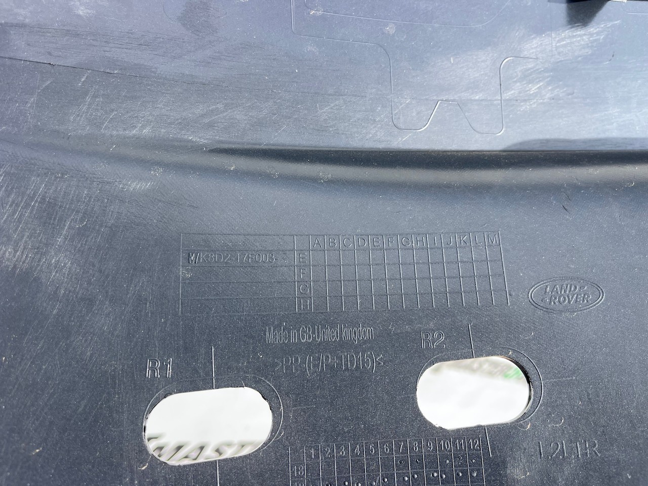 Range Rover Evoque R-dynamic Hse 2019-2024 Front Bumper 6 Pdc Genuine [p510]