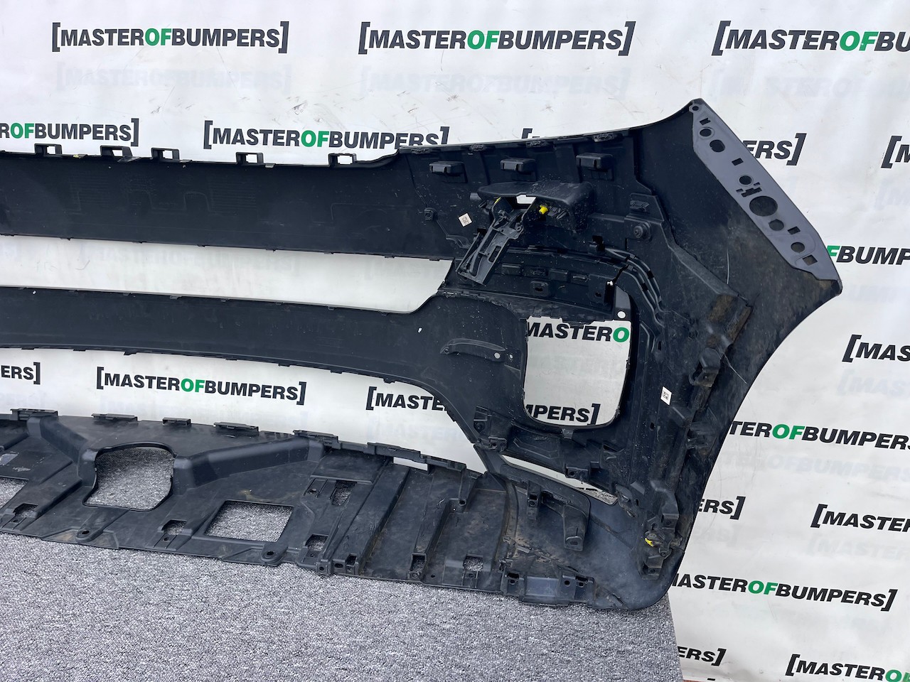 Range Rover Sport L461 Suv 2022-2025 Front Bumper 6 Pdc + Jets Genuine [p522]