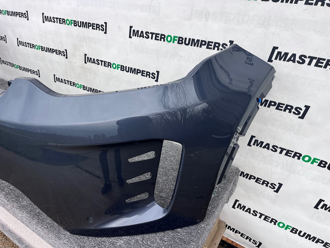 Land Rover Discovery Sport Dynamic Hse 2023-2026 Front Bumper Genuine [p571]