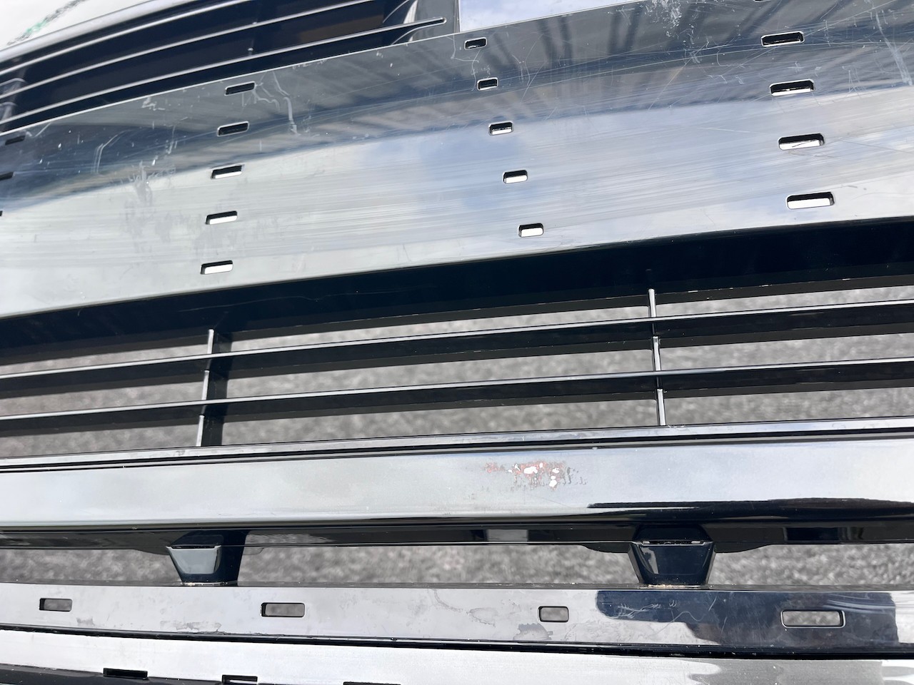 Range Rover Vouge Sv Autobiography 2021-2025 Front Bumper 6 Pdc Genuine [p596]