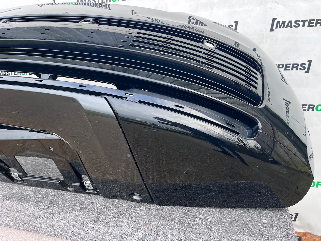 Range Rover Vouge Sv Autobiography 2021-2025 Front Bumper 6 Pdc Genuine [p596]