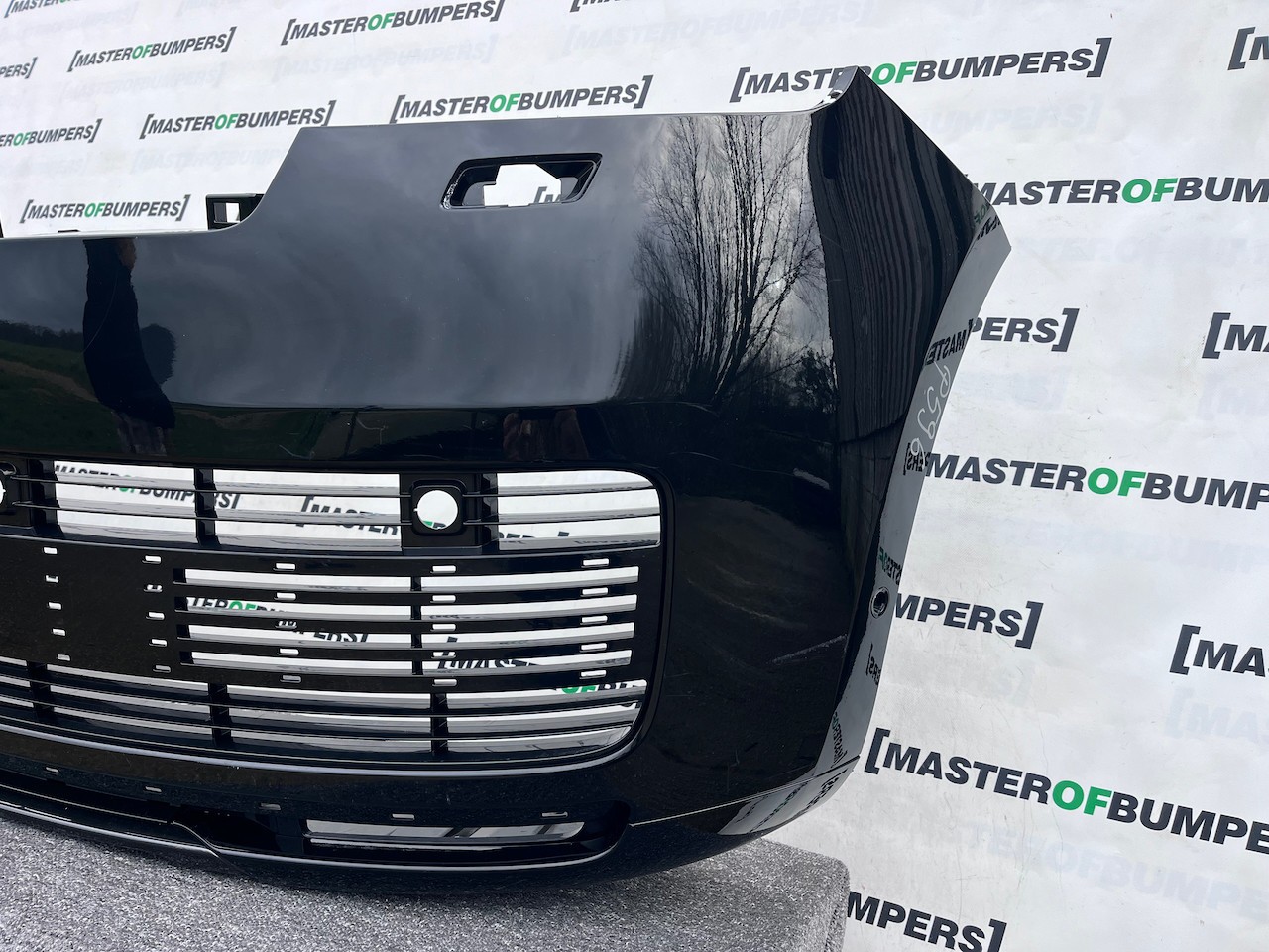 Range Rover Vouge Sv Autobiography 2021-2025 Front Bumper 6 Pdc Genuine [p596]