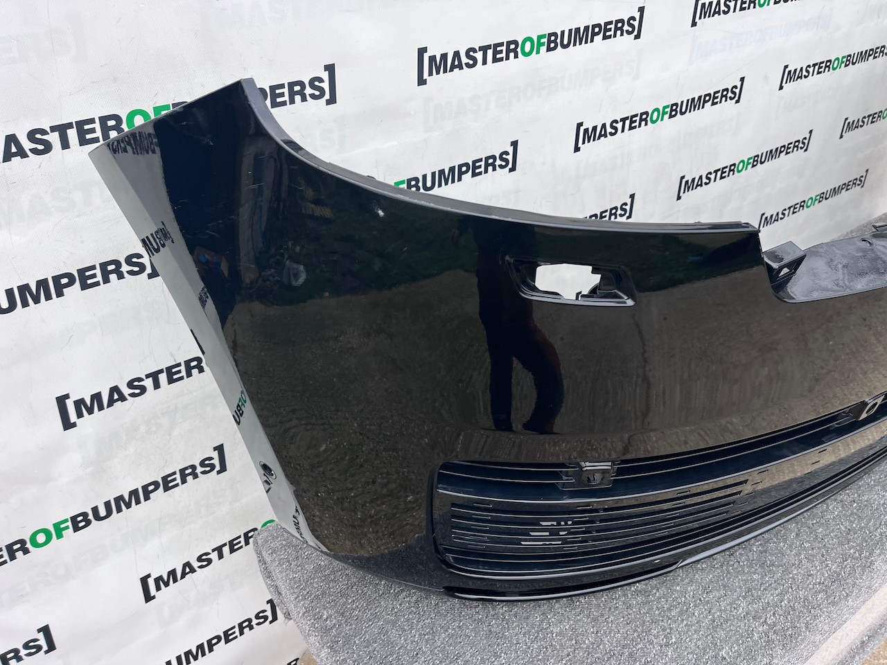 Range Rover Vouge Sv Autobiography 2021-2025 Front Bumper 6 Pdc Genuine [p610]