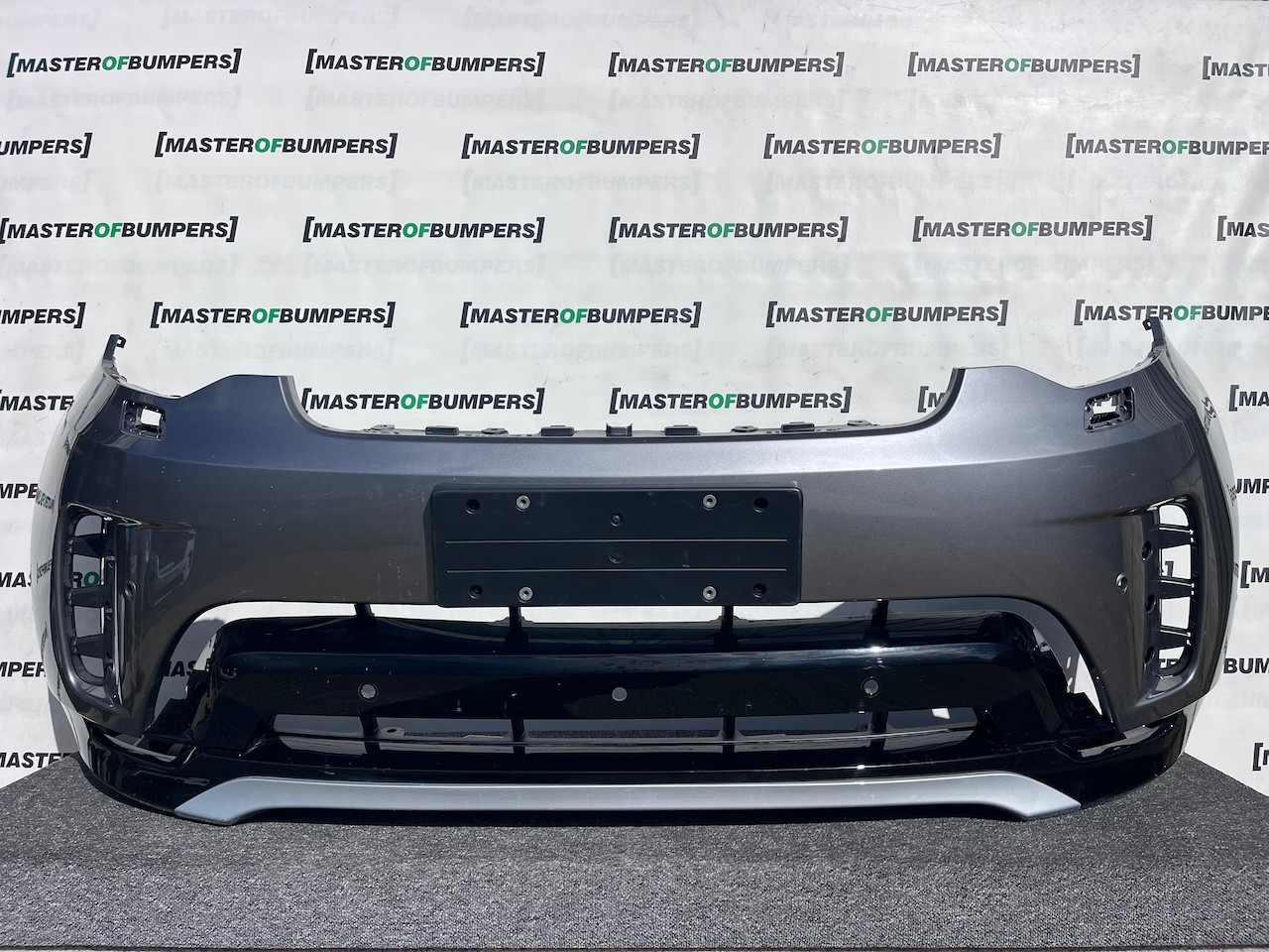 Land Rover Discovery R-dynamic Hse 2021-2024 Front Bumper 6 Pdc Genuine [p618]